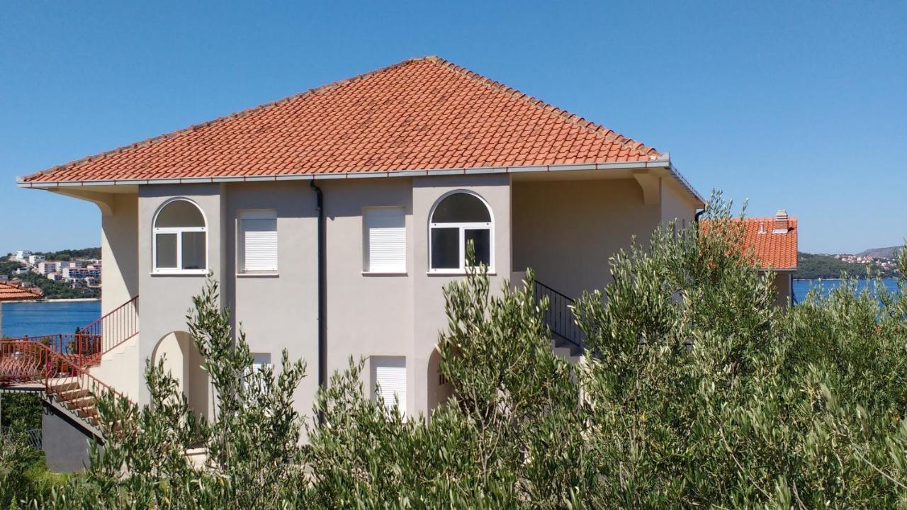 Lu-Do Apartments Trogir Bagian luar foto